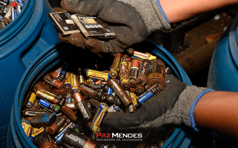 Controle de pilhas e baterias